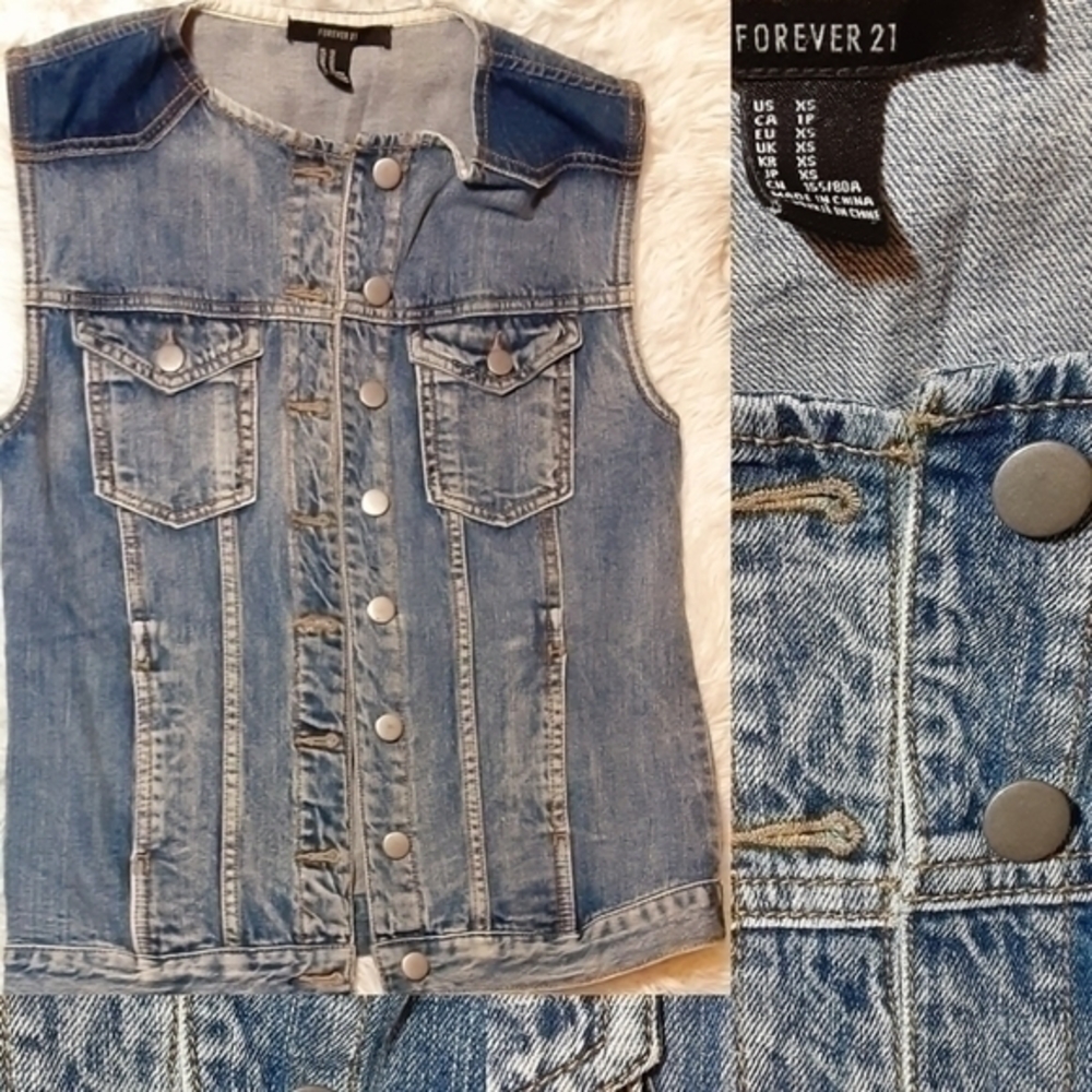 Forever 21 Denim Collarless Vest